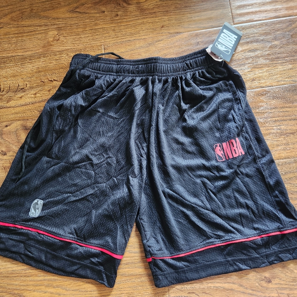 NBA Men's Classic AOP Mesh Practice Shorts Color Black ZSMA182S Size M Black Red